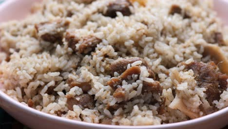 Chicken-biryani-meal-in-a-bowl-on-table