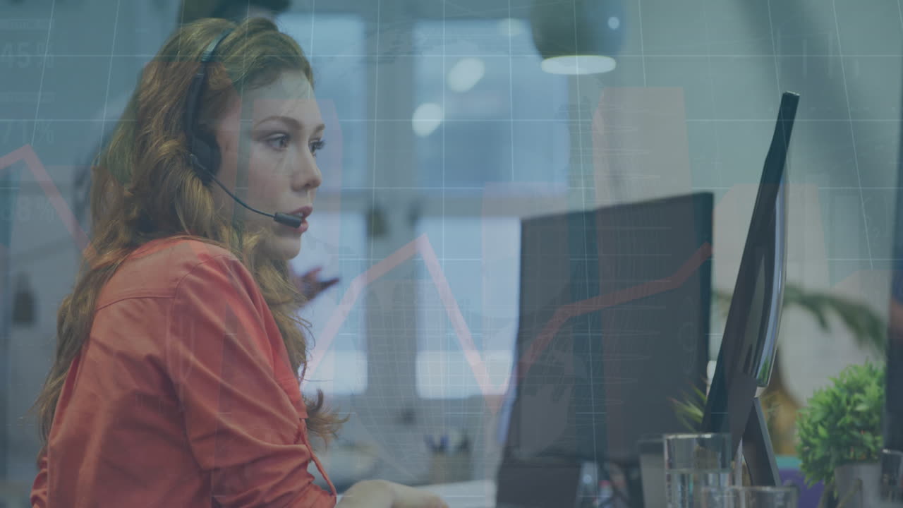 animación del procesamiento de datos financieros sobre diversas personas de negocios que trabajan en la oficina