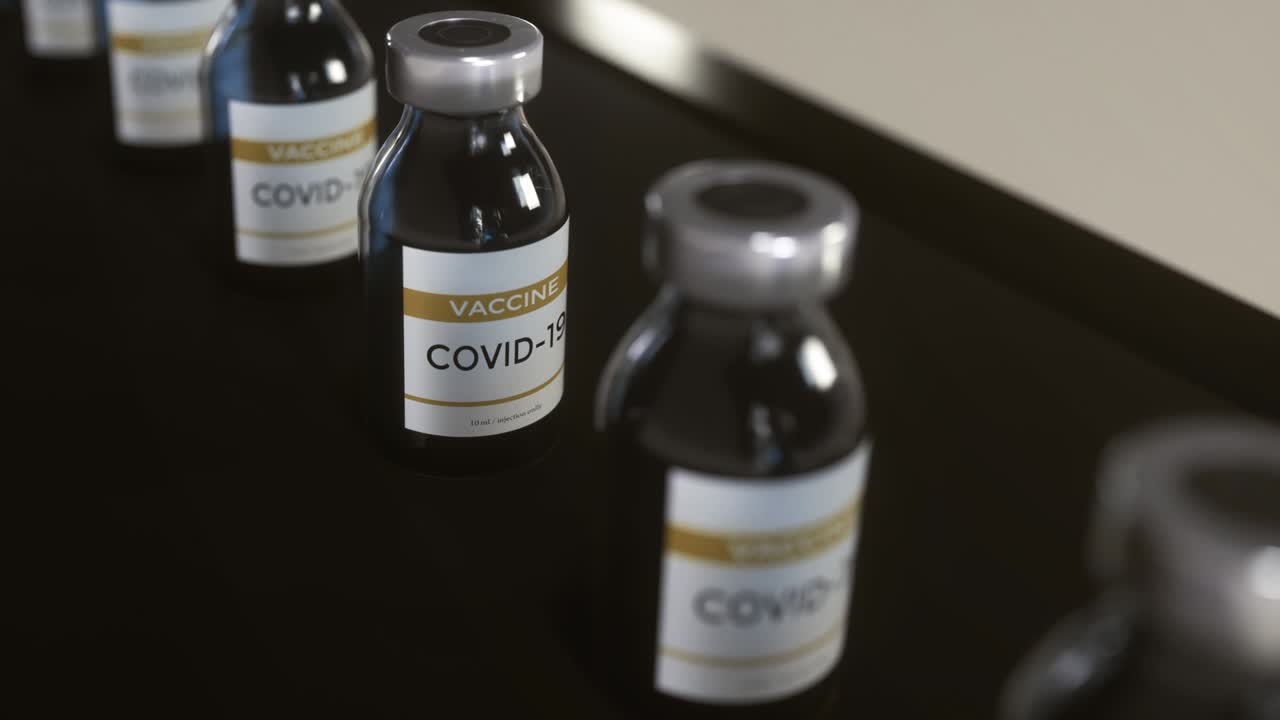 línea de producción de vacunas contra el coronavirus covid-19 video en bucle