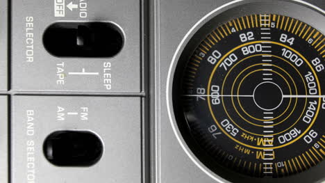 primer plano de radio cuadrado 03