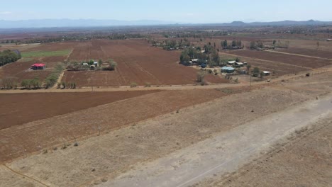 Jib-up-of-farm-houses-in-a-beautiful-rural-landscape-in-Kenya