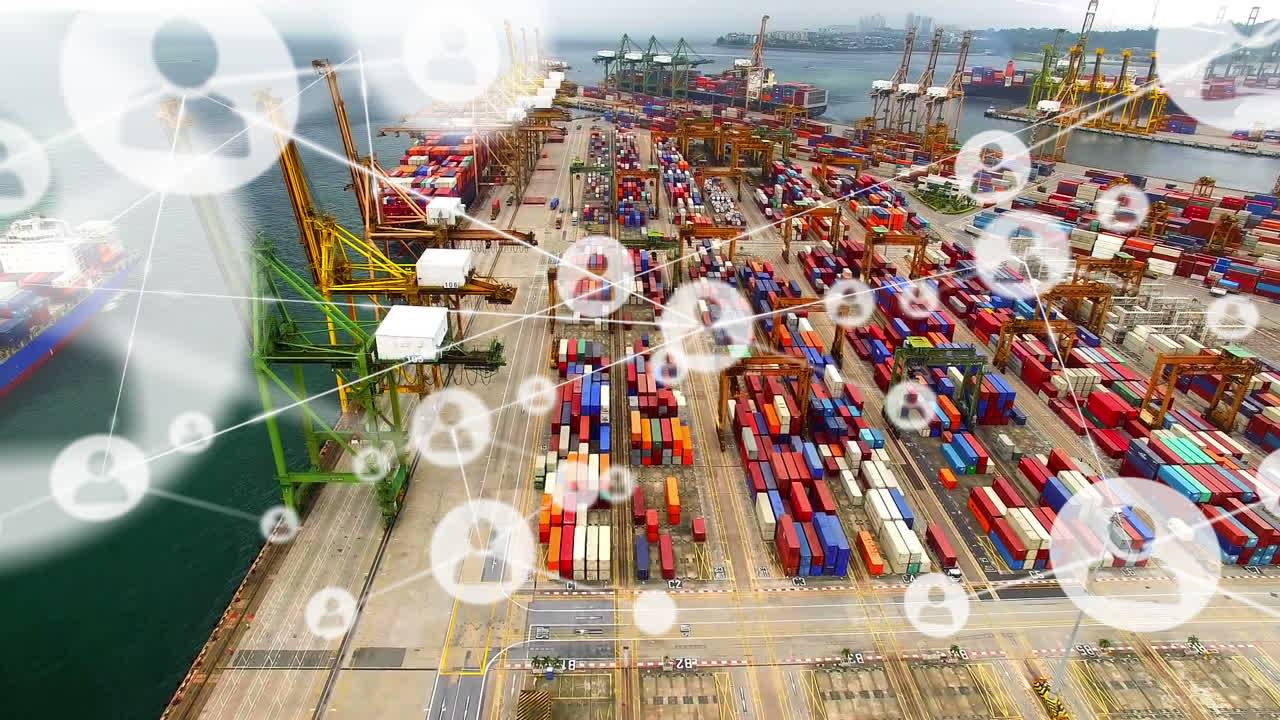 animación de las conexiones de red con personas iconos con puerto