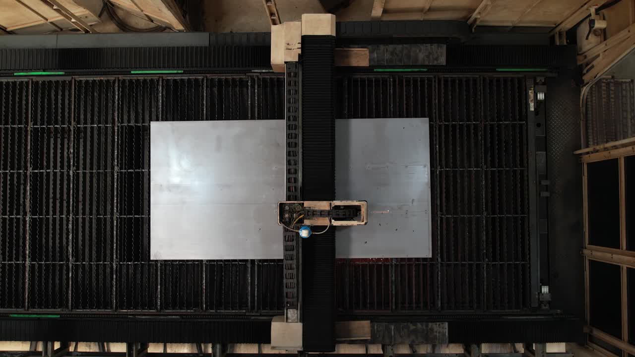 концепция фабрики 3d - это автоматизированная роботизированная сборочная линия, которая производит передовую, высокотехнологичную сталь для промышленных конвейеров, используемых в строительстве, строительстве и сварке.