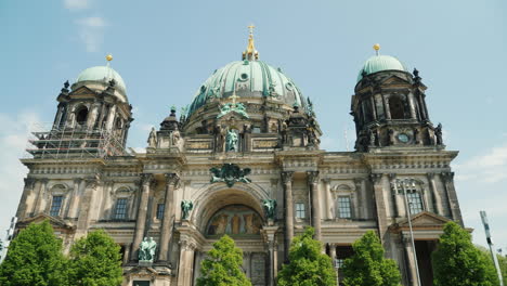 Berlin-Cathedral-On-A-Clear-Spring-Day