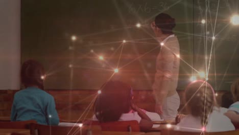 red brillante de conexiones sobre maestras que enseñan a los estudiantes en clase en la escuela primaria