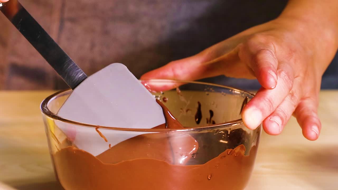 Melting Chocolate for Dessert