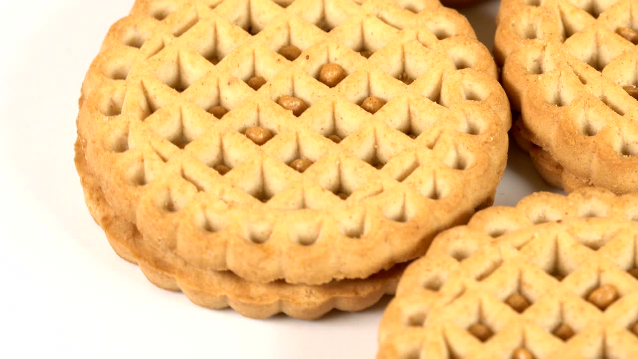 クリーム入りクッキー