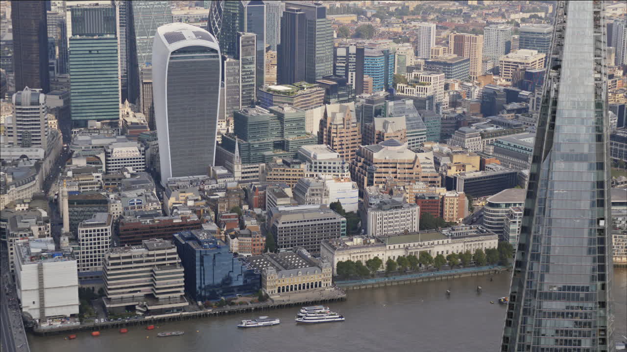 London Cityscape with Prominent Skyscrapers