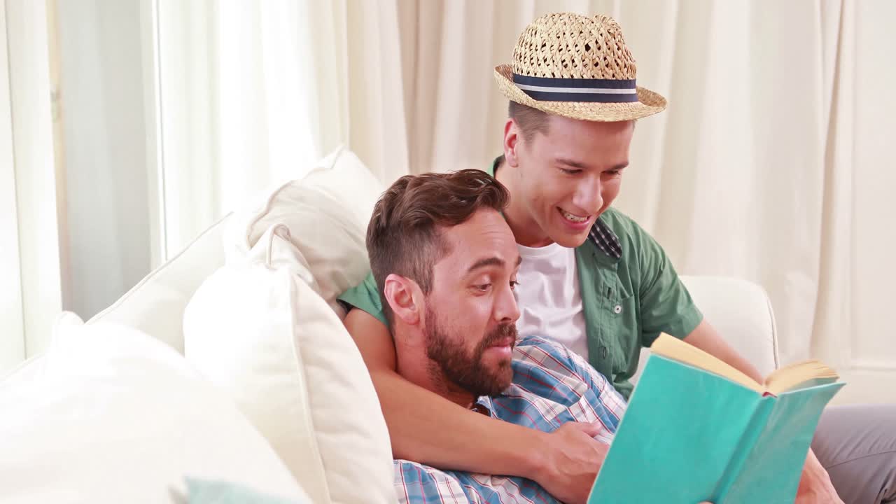 두 명의 동성애자가 함께