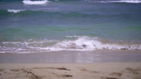 this beach park is located along the north shore of oahu and is part of a state park called malaekahana state recreation area near laie. it sits in the laie bay and features rolling waves.