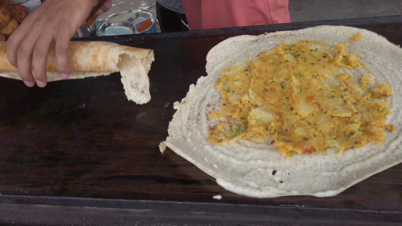 un manjar popular del sur de la india, el dosa es un delicioso alimento de confort