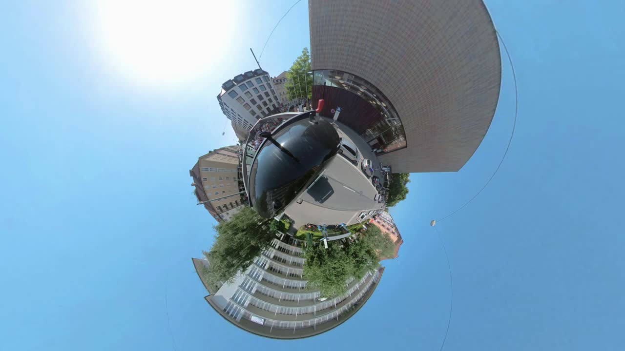 독일의 작은 행성 모양의?? 헨