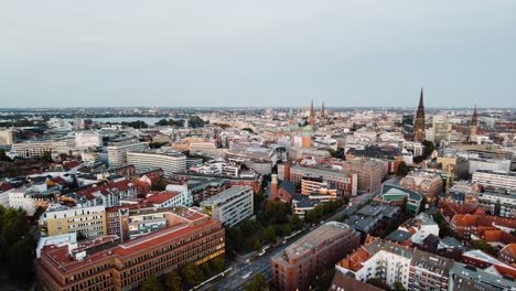 Timelapse-Vista-De-Día-A-Noche-De-La-Ciudad-De-Hamburgo,-Alemania,-Vista-Panorámica