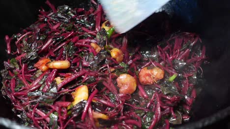 stir-fried shrimp with red spinach