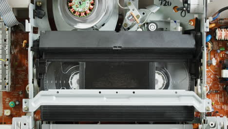 inside of a vhs player