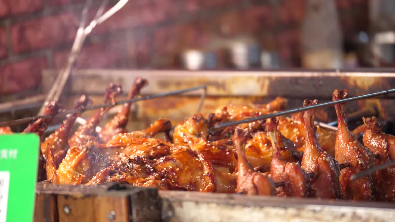 로스트 치킨 온 파이어 슬로우 모션 k 비디오