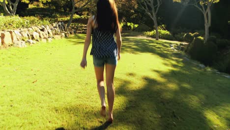 woman enjoying in park