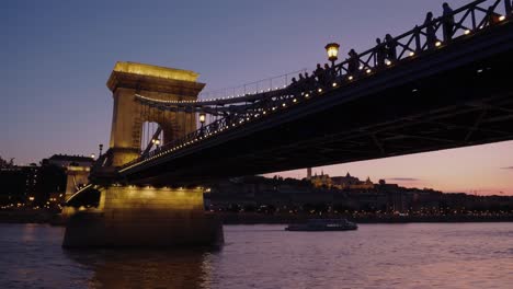 Danube-view-from-Raqpart-shore,-Pest-side-under-the-bride,-sunset