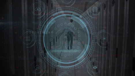 animación de texto de protección de datos, huellas dactilares, iconos sobre vista trasera de un hombre caminando en la sala del servidor