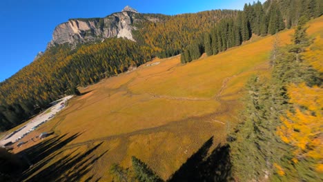 Aufnahmen,-Die-In-Den-Italienischen-Dolomiten-In-Den-Bergen-Gefilmt-Wurden