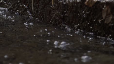 Water-Flowing-with-Ripples-and-Current-at-Cullen-Gardens-Central-Park,-Close-Up-Shot-in-Whitby,-Canada