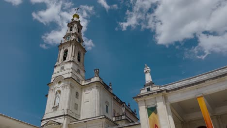 vista de cerca del santuario de fátima