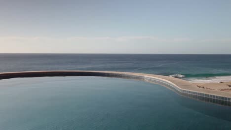 Infinity-Pool-00