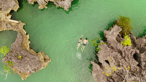 su amor es una aventura