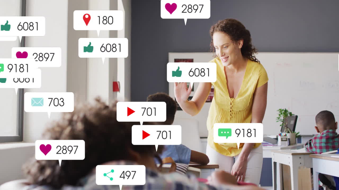 animación de iconos de los medios sobre diversos escolares que aprenden con una maestra