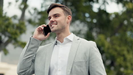 Man,-phone-call-for-business-and-walking-in-park