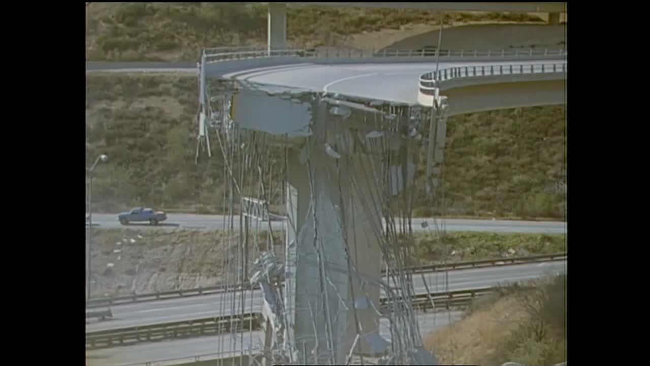 1994년 노스리지 지진 고속도로 붕괴 영상 2