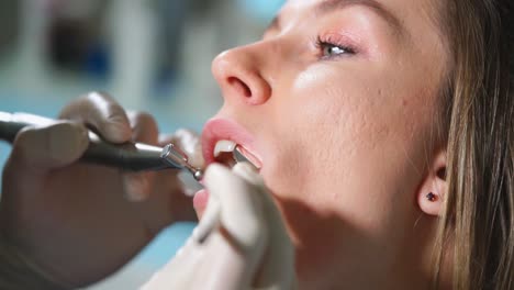 procedimiento de limpieza dental