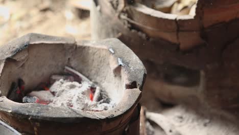 Estufa,-Estufa-De-Arcilla,-Estufa-Tailandesa-Estufa-De-Arcilla-Tradicional-Tailandesa