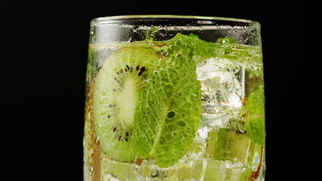kiwi mint sparkling drink