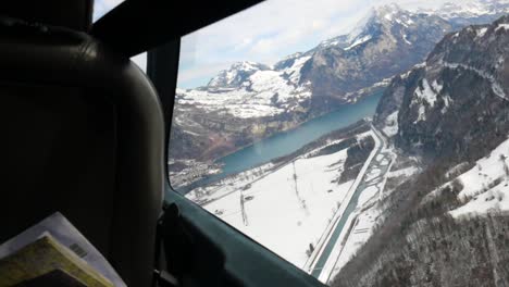 tomas de un vuelo sobre la parte este de suiza desde un pequeño avión deportivo