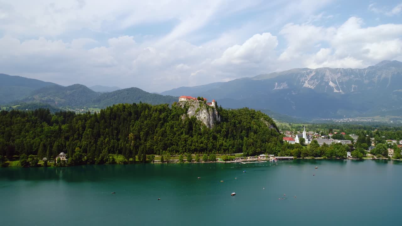 eslovenia hermosa naturaleza - lago bled.