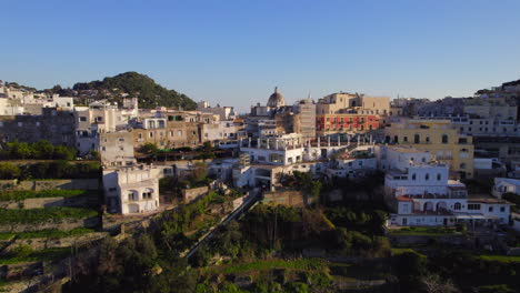 Capri-Rico-Y-Pintoresco-Pueblo-Al-Atardecer