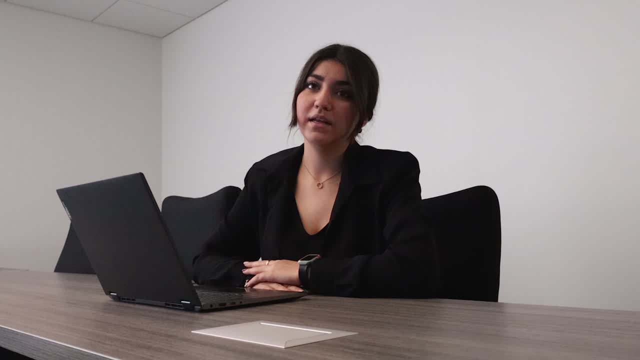 recursos humanos no cree su versión de la historia