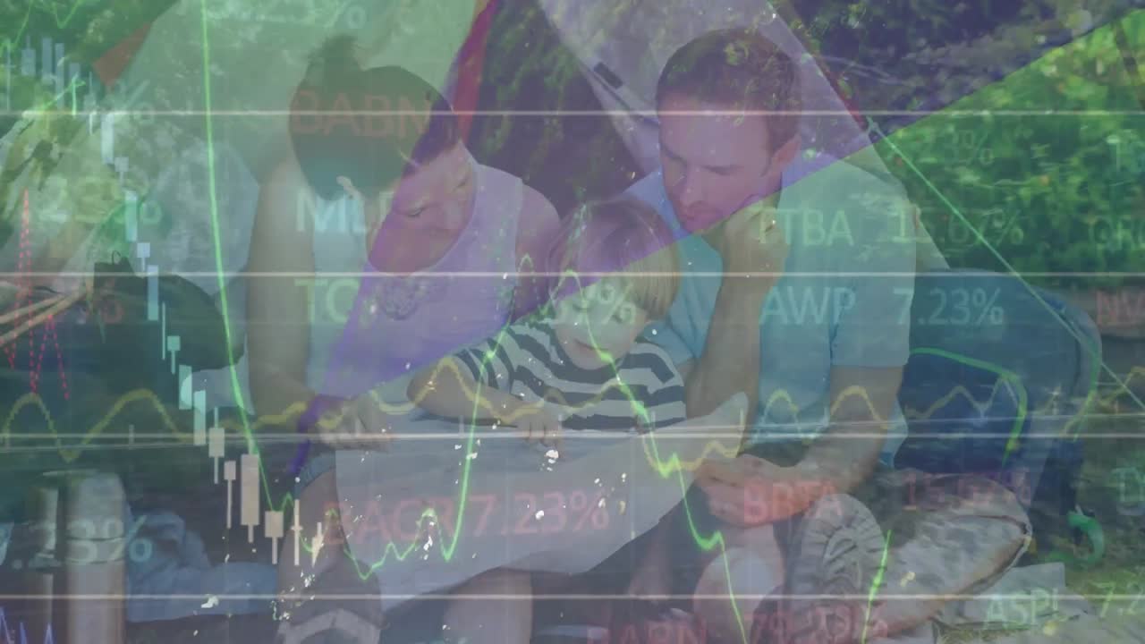 animación del procesamiento de datos financieros sobre la familia caucásica.