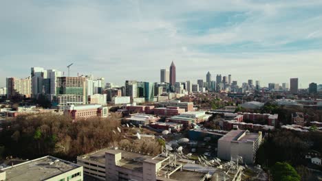 Centro-De-Telecomunicaciones-En-El-Norte-De-Atlanta,-Georgia,-América