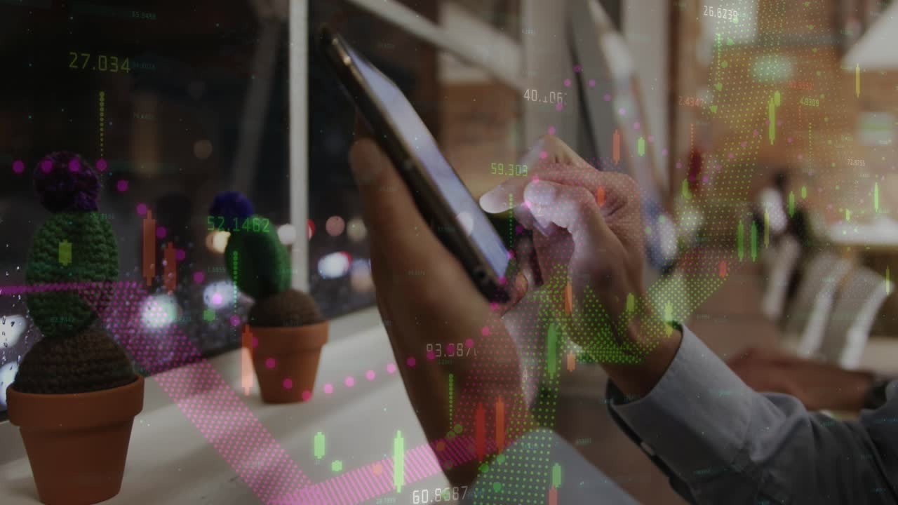 Animación de procesamiento de datos sobre diversos profesionales en la oficina