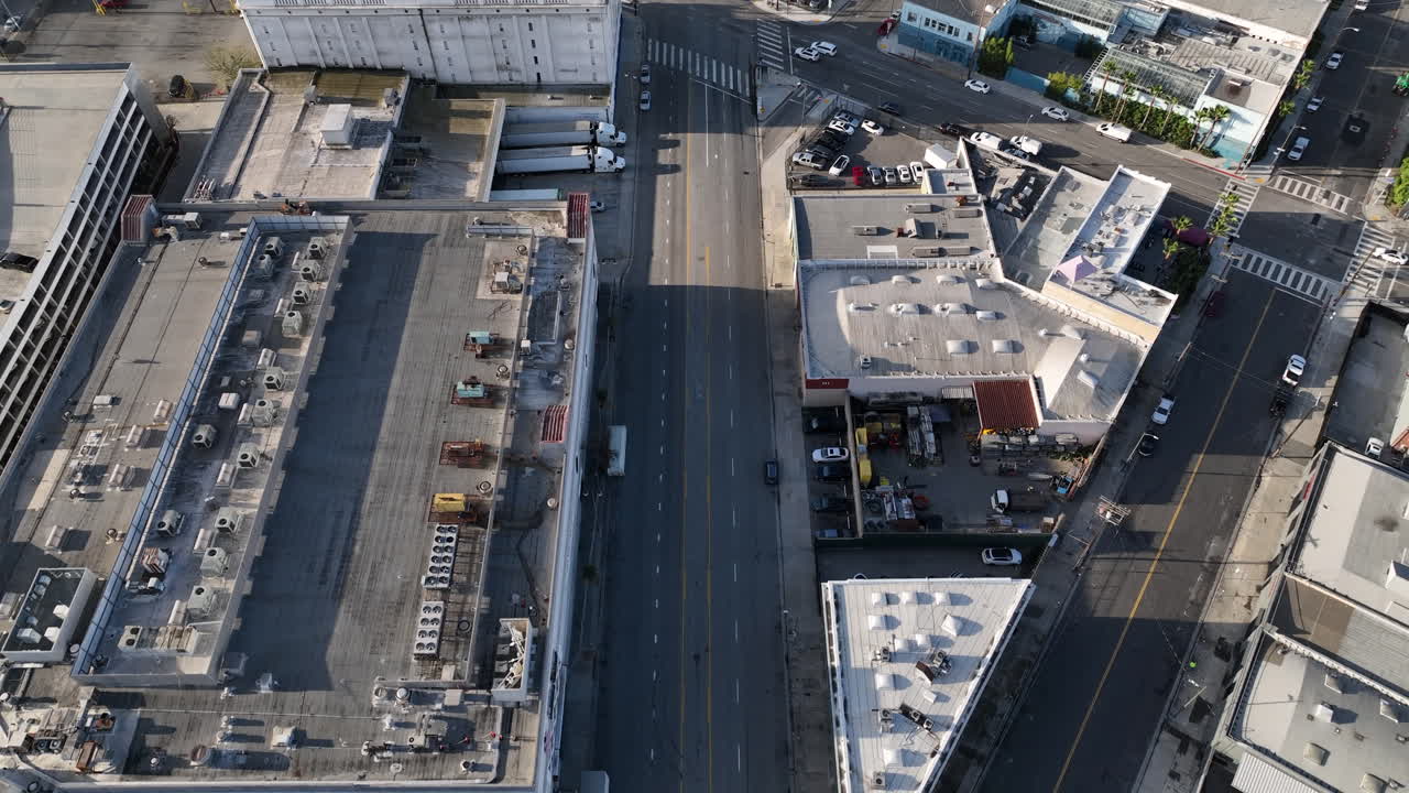 아침 일찍 로스앤젤레스 거리.