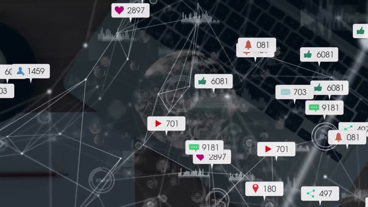 미디어 아이콘의 애니메이션과 노트북과 글로브를 통해 데이터 처리