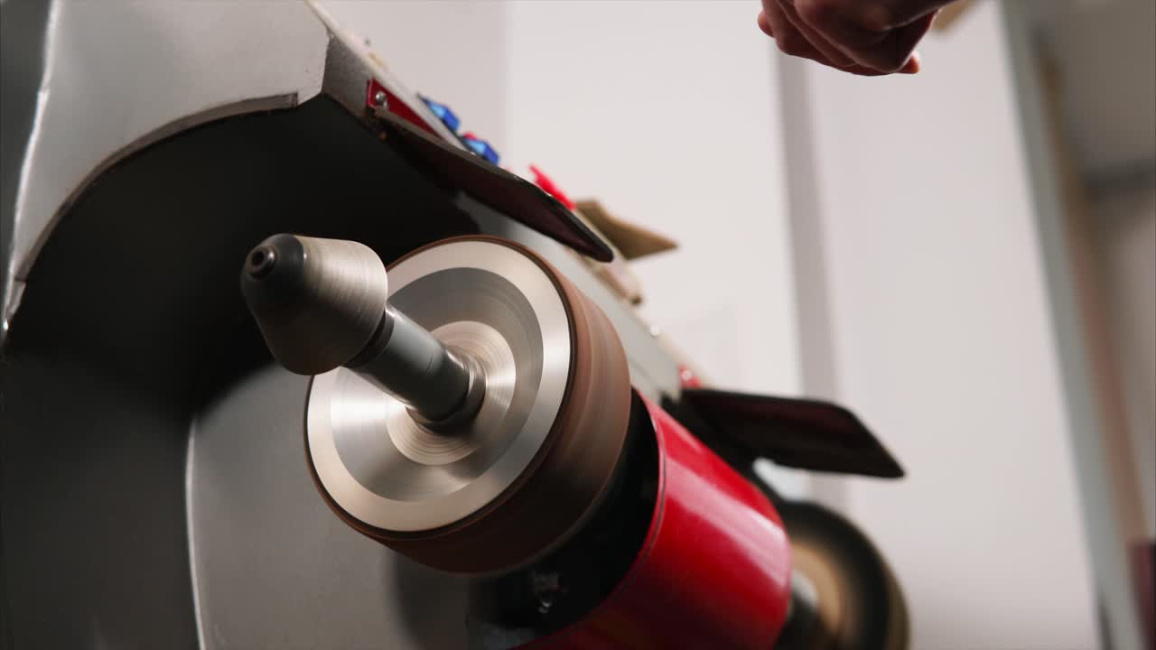 Shoemaking Process - Leather Grinding