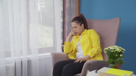 Thoughtful-and-unhappy-woman-at-home.