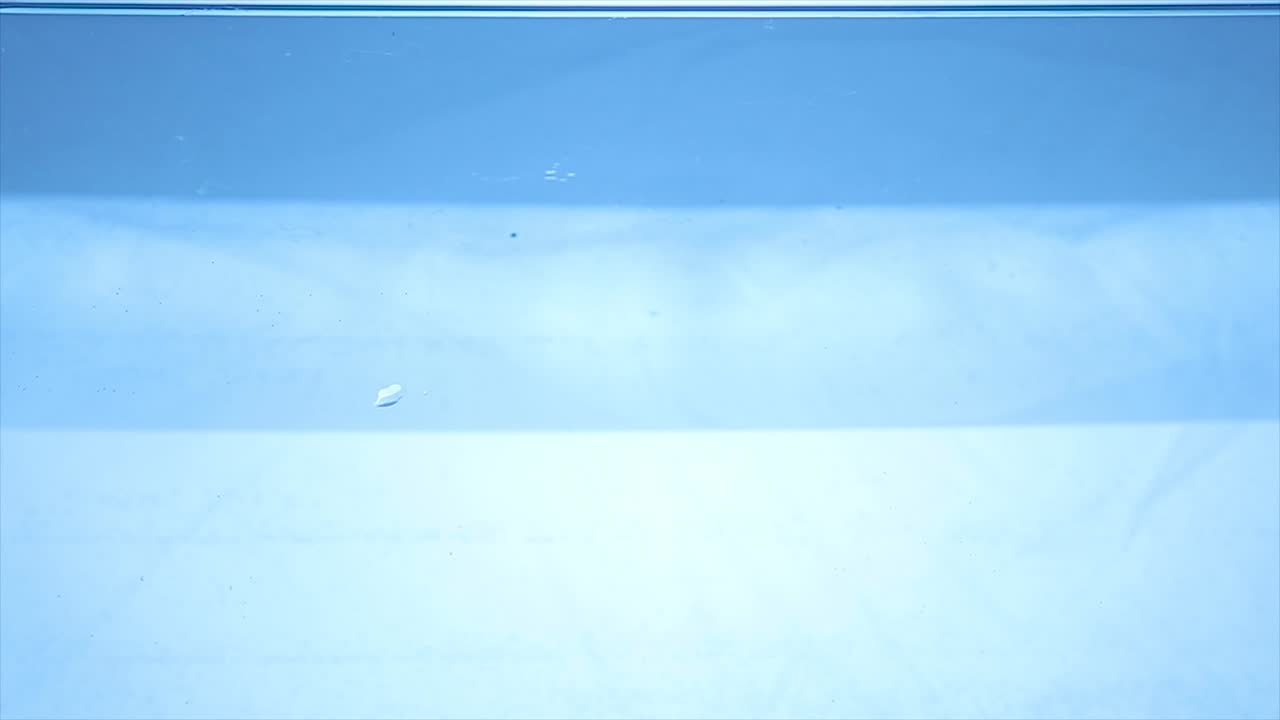 cerrar el agua en cámara lenta