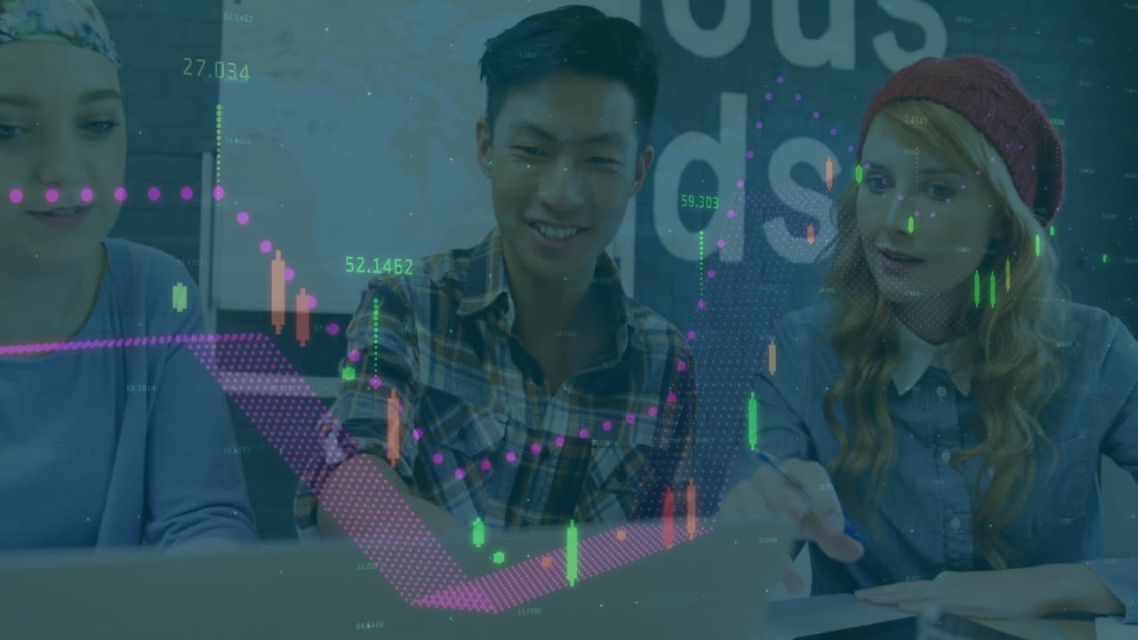 다양한 사람들이 노트북에서 작업하는 주식 시장 데이터 애니메이션