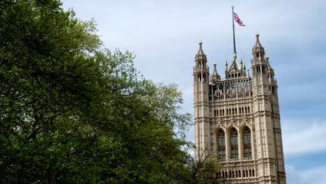 Der-Union-Jack-Oder-Die-Union-Flag-über-Dem-Palast-Von-Westminster