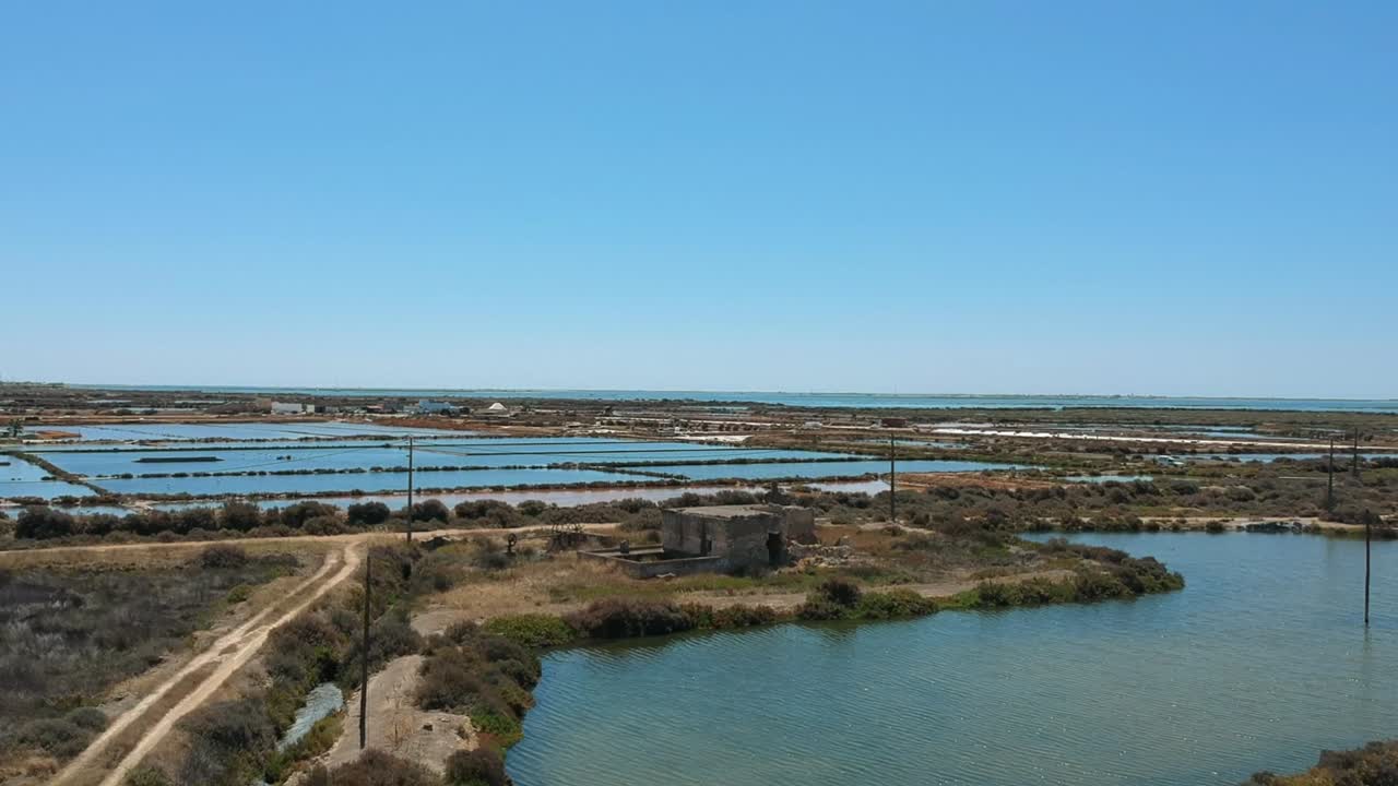 포르투갈 알부페이라 에 있는 버려진 건물 의 공중 사진