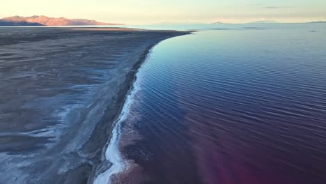 Aerial-View-of-a-Beach's-Shoreline